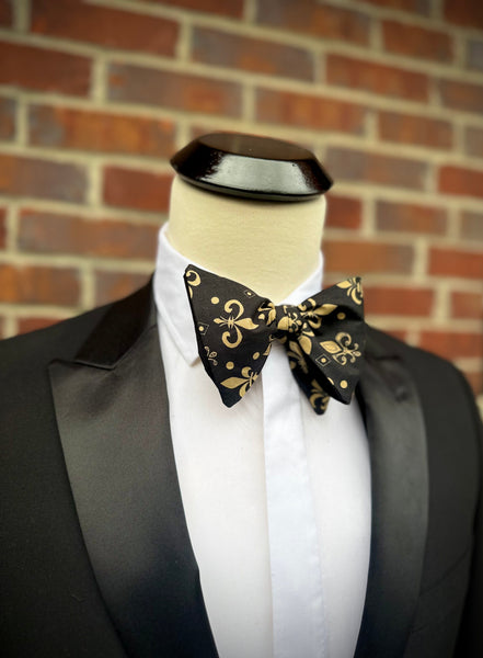 Black Saint - Knotted Handcrafted Bowties